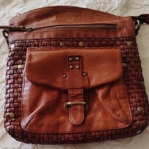 Leather shoulder bag